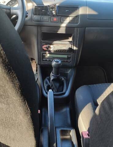 Серый Фольксваген Гольф, объемом двигателя 1.4 л и пробегом 256 тыс. км за 4500 $, фото 8 на Automoto.ua