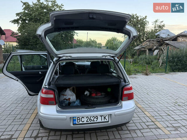 Серый Фольксваген Гольф, объемом двигателя 1.4 л и пробегом 269 тыс. км за 4400 $, фото 19 на Automoto.ua