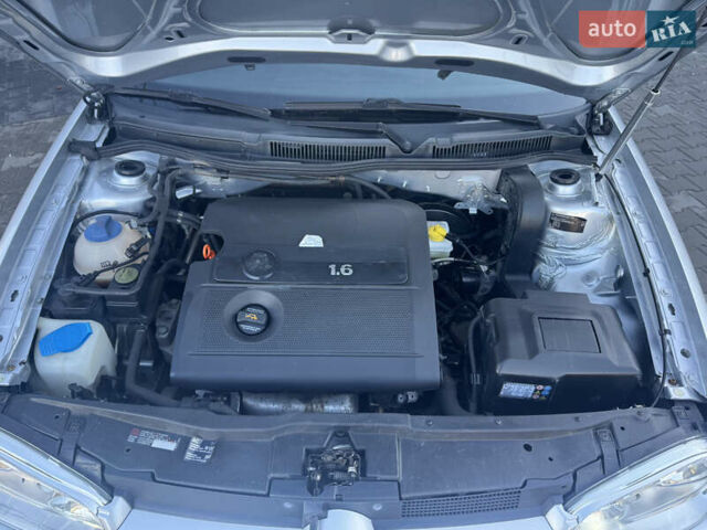 Серый Фольксваген Гольф, объемом двигателя 1.6 л и пробегом 188 тыс. км за 4600 $, фото 24 на Automoto.ua