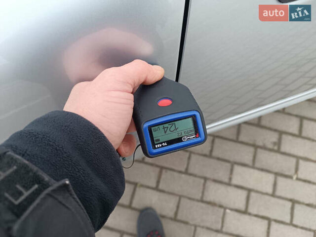 Серый Фольксваген Гольф, объемом двигателя 1.6 л и пробегом 226 тыс. км за 5250 $, фото 81 на Automoto.ua