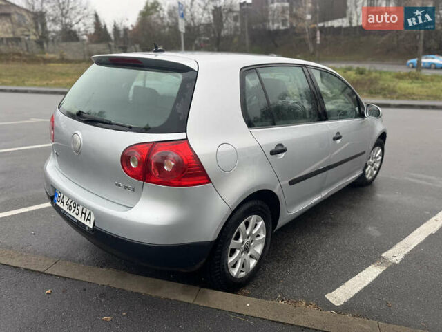 Серый Фольксваген Гольф, объемом двигателя 1.6 л и пробегом 260 тыс. км за 4200 $, фото 15 на Automoto.ua