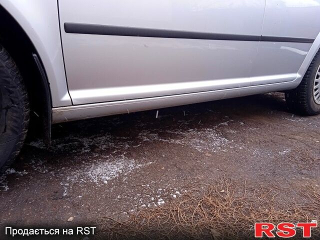 Сірий Фольксваген Гольф, об'ємом двигуна 1.4 л та пробігом 220 тис. км за 3750 $, фото 2 на Automoto.ua