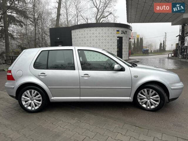 Сірий Фольксваген Гольф, об'ємом двигуна 1.6 л та пробігом 178 тис. км за 4100 $, фото 4 на Automoto.ua