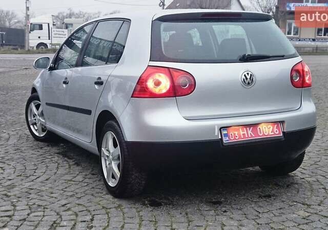 Сірий Фольксваген Гольф, об'ємом двигуна 1.4 л та пробігом 208 тис. км за 4650 $, фото 4 на Automoto.ua