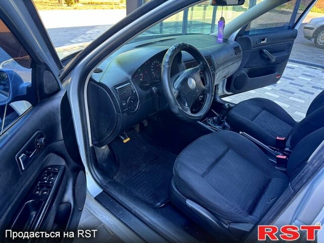 Серый Фольксваген Гольф, объемом двигателя 1.4 л и пробегом 200 тыс. км за 3800 $, фото 8 на Automoto.ua