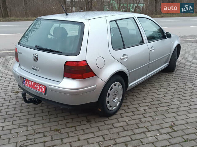 Серый Фольксваген Гольф, объемом двигателя 1.6 л и пробегом 226 тыс. км за 5250 $, фото 11 на Automoto.ua