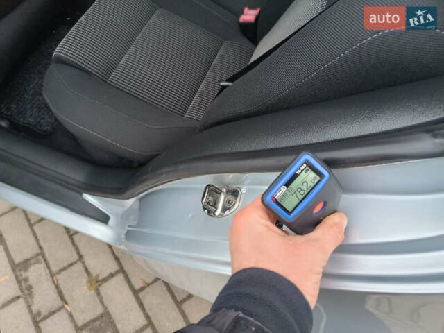 Серый Фольксваген Гольф, объемом двигателя 1.6 л и пробегом 226 тыс. км за 5250 $, фото 105 на Automoto.ua