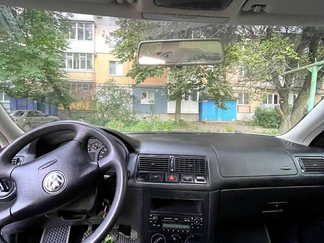 Сірий Фольксваген Гольф, об'ємом двигуна 1.4 л та пробігом 244 тис. км за 3500 $, фото 1 на Automoto.ua