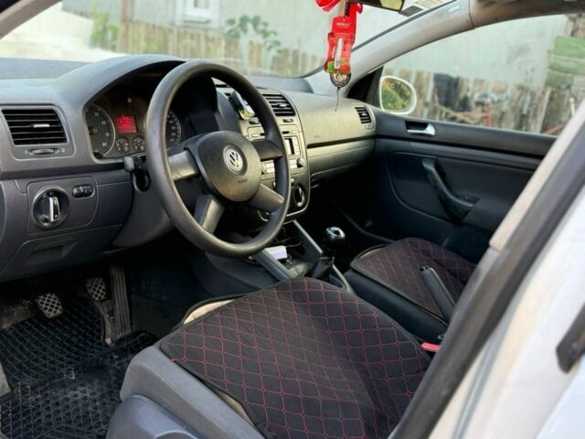 Сірий Фольксваген Гольф, об'ємом двигуна 1.4 л та пробігом 245 тис. км за 4300 $, фото 7 на Automoto.ua