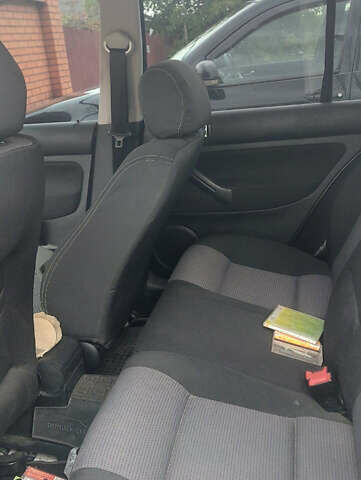 Серый Фольксваген Гольф, объемом двигателя 1.6 л и пробегом 154 тыс. км за 5500 $, фото 6 на Automoto.ua