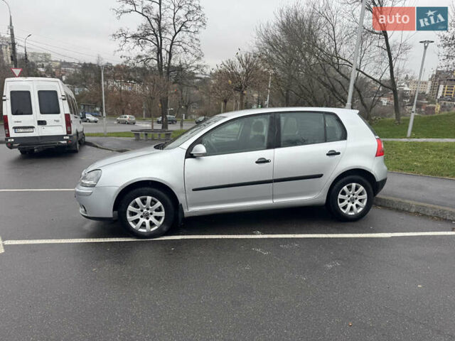 Серый Фольксваген Гольф, объемом двигателя 1.6 л и пробегом 260 тыс. км за 4200 $, фото 7 на Automoto.ua
