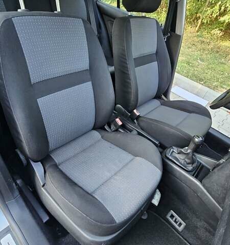 Серый Фольксваген Гольф, объемом двигателя 1.4 л и пробегом 278 тыс. км за 4300 $, фото 7 на Automoto.ua