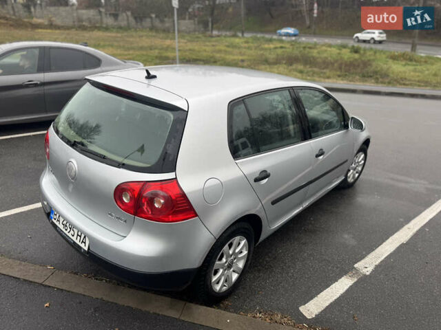 Серый Фольксваген Гольф, объемом двигателя 1.6 л и пробегом 260 тыс. км за 4200 $, фото 16 на Automoto.ua