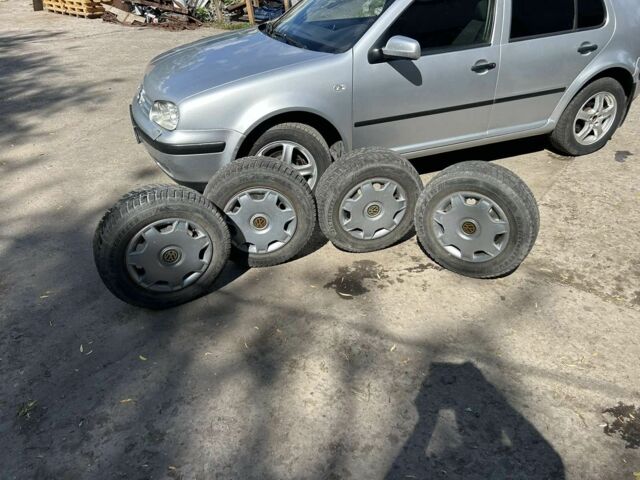 Серый Фольксваген Гольф, объемом двигателя 1.4 л и пробегом 400 тыс. км за 3750 $, фото 7 на Automoto.ua