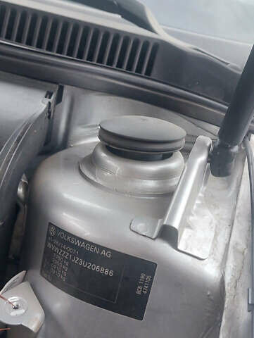 Серый Фольксваген Гольф, объемом двигателя 1.6 л и пробегом 154 тыс. км за 5500 $, фото 21 на Automoto.ua