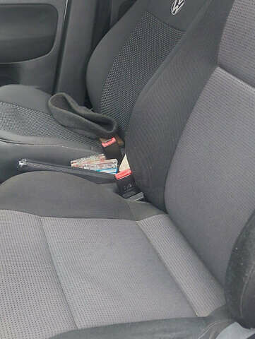 Серый Фольксваген Гольф, объемом двигателя 1.6 л и пробегом 154 тыс. км за 5500 $, фото 5 на Automoto.ua