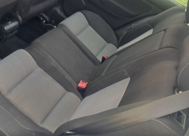 Серый Фольксваген Гольф, объемом двигателя 1.6 л и пробегом 198 тыс. км за 3900 $, фото 7 на Automoto.ua