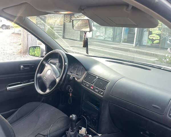 Сірий Фольксваген Гольф, об'ємом двигуна 1.39 л та пробігом 50 тис. км за 2999 $, фото 3 на Automoto.ua