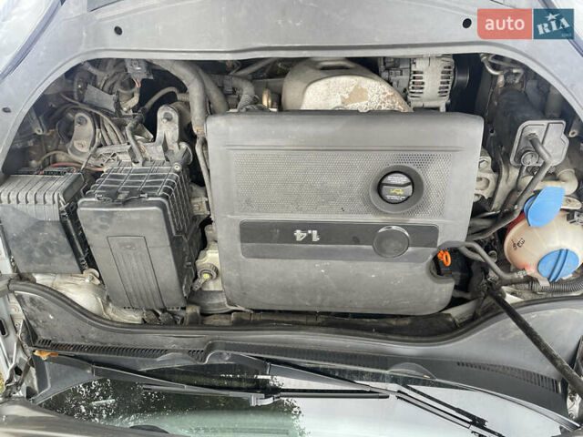 Фольксваген Гольф 2003 в Днепре (Днепропетровске) на Automoto.ua Серый Фольксваген Гольф, объемом двигателя 1.4 л и пробегом 222 тыс. км за 4500 $, фото 5 на Automoto.ua