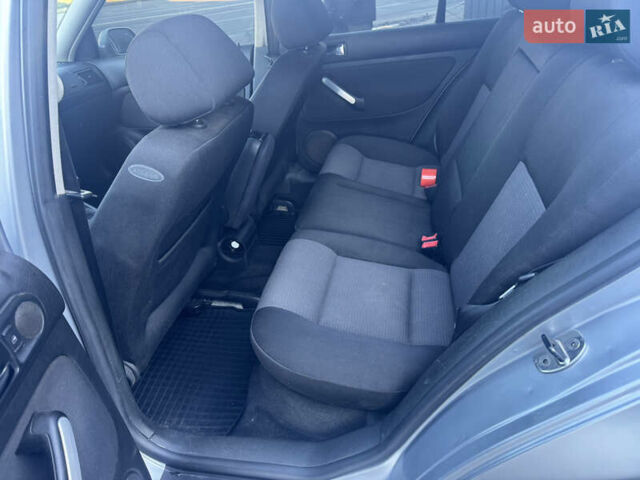 Серый Фольксваген Гольф, объемом двигателя 1.6 л и пробегом 188 тыс. км за 4600 $, фото 15 на Automoto.ua