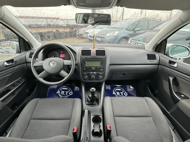 Серый Фольксваген Гольф, объемом двигателя 1.4 л и пробегом 276 тыс. км за 5700 $, фото 6 на Automoto.ua