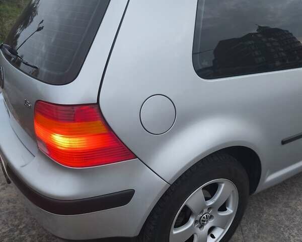 Серый Фольксваген Гольф, объемом двигателя 1.6 л и пробегом 143 тыс. км за 4450 $, фото 14 на Automoto.ua