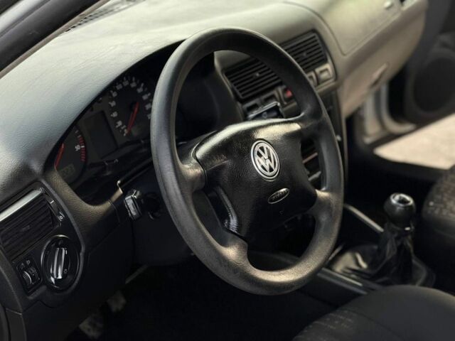 Серый Фольксваген Гольф, объемом двигателя 1.9 л и пробегом 337 тыс. км за 1750 $, фото 14 на Automoto.ua