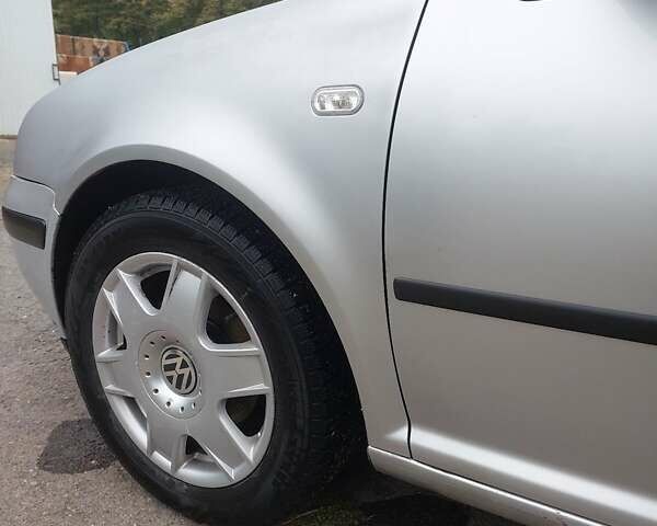 Сірий Фольксваген Гольф, об'ємом двигуна 1.6 л та пробігом 388 тис. км за 3650 $, фото 76 на Automoto.ua