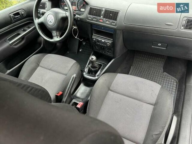 Сірий Фольксваген Гольф, об'ємом двигуна 1.6 л та пробігом 194 тис. км за 4999 $, фото 67 на Automoto.ua