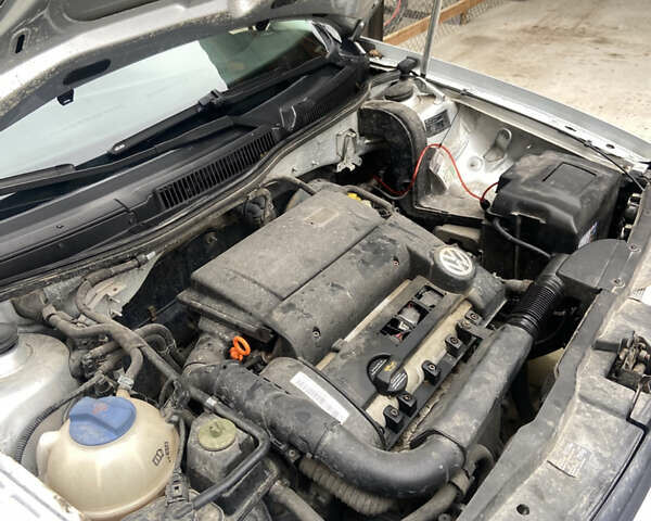 Серый Фольксваген Гольф, объемом двигателя 1.4 л и пробегом 215 тыс. км за 3950 $, фото 7 на Automoto.ua