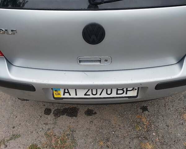 Сірий Фольксваген Гольф, об'ємом двигуна 1.6 л та пробігом 388 тис. км за 3650 $, фото 69 на Automoto.ua