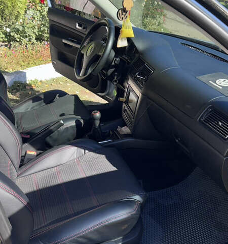 Серый Фольксваген Гольф, объемом двигателя 1.6 л и пробегом 243 тыс. км за 5400 $, фото 3 на Automoto.ua