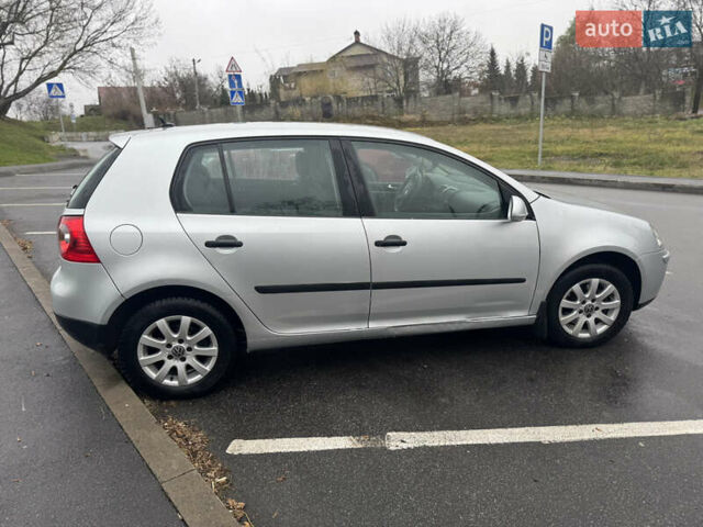 Серый Фольксваген Гольф, объемом двигателя 1.6 л и пробегом 260 тыс. км за 4200 $, фото 14 на Automoto.ua