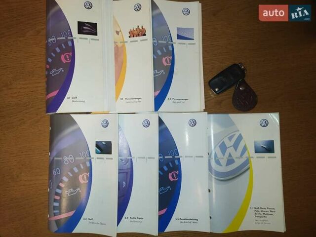 Серый Фольксваген Гольф, объемом двигателя 1.39 л и пробегом 220 тыс. км за 4300 $, фото 9 на Automoto.ua