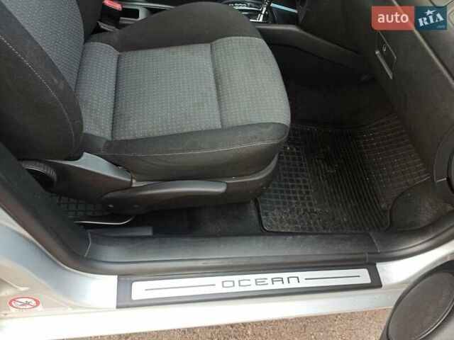 Серый Фольксваген Гольф, объемом двигателя 1.6 л и пробегом 219 тыс. км за 5200 $, фото 15 на Automoto.ua