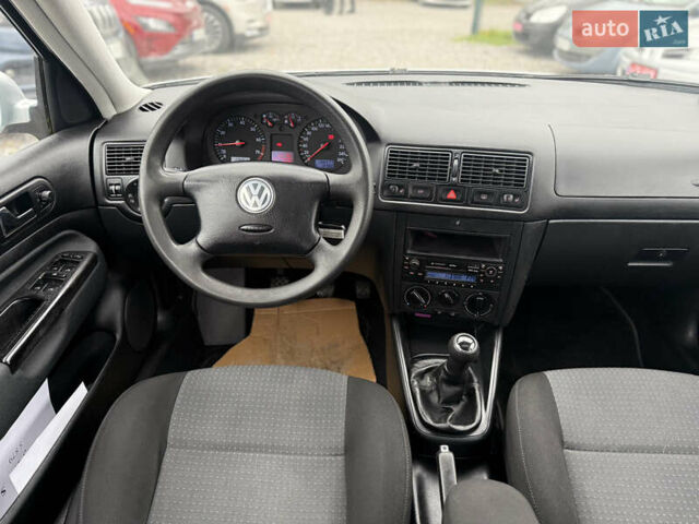 Серый Фольксваген Гольф, объемом двигателя 1.6 л и пробегом 198 тыс. км за 5499 $, фото 20 на Automoto.ua