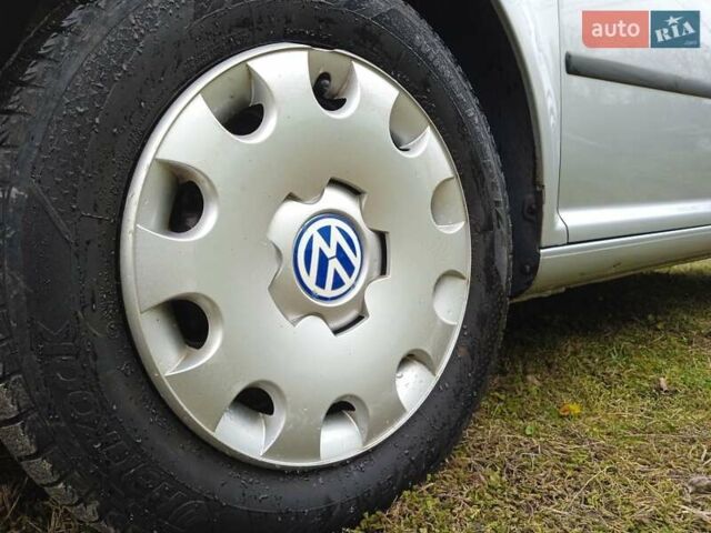 Сірий Фольксваген Гольф, об'ємом двигуна 1.6 л та пробігом 194 тис. км за 4999 $, фото 13 на Automoto.ua