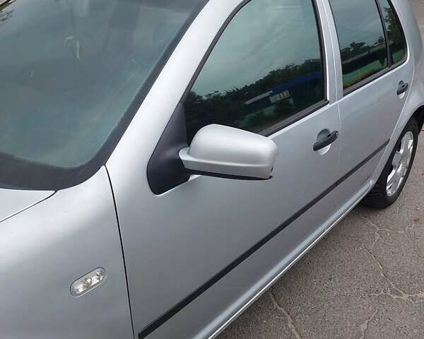 Сірий Фольксваген Гольф, об'ємом двигуна 1.6 л та пробігом 388 тис. км за 3650 $, фото 12 на Automoto.ua