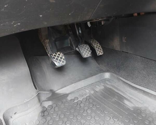 Сірий Фольксваген Гольф, об'ємом двигуна 1.6 л та пробігом 388 тис. км за 3650 $, фото 31 на Automoto.ua