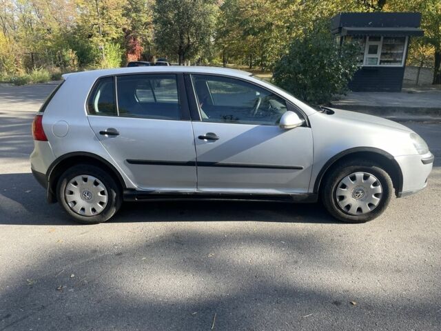 Сірий Фольксваген Гольф, об'ємом двигуна 1.4 л та пробігом 222 тис. км за 4500 $, фото 3 на Automoto.ua