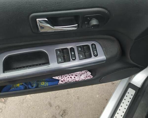 Серый Фольксваген Гольф, объемом двигателя 1.39 л и пробегом 220 тыс. км за 4300 $, фото 7 на Automoto.ua