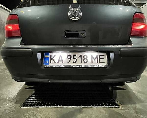 Сірий Фольксваген Гольф, об'ємом двигуна 1.6 л та пробігом 338 тис. км за 3999 $, фото 7 на Automoto.ua