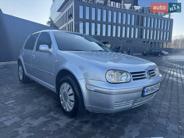Серый Фольксваген Гольф, объемом двигателя 1.6 л и пробегом 188 тыс. км за 4600 $, фото 2 на Automoto.ua