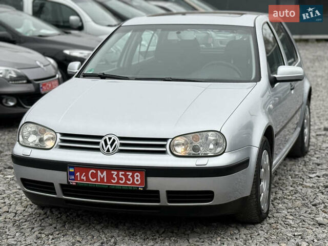 Серый Фольксваген Гольф, объемом двигателя 1.6 л и пробегом 198 тыс. км за 5499 $, фото 1 на Automoto.ua