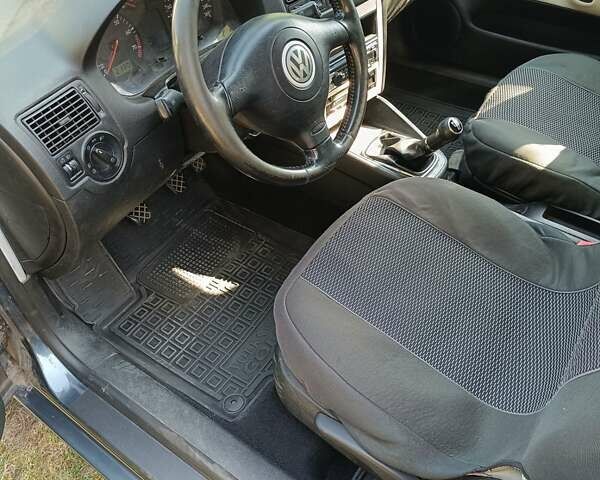 Серый Фольксваген Гольф, объемом двигателя 1.6 л и пробегом 203 тыс. км за 5200 $, фото 11 на Automoto.ua