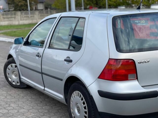 Серый Фольксваген Гольф, объемом двигателя 1.9 л и пробегом 337 тыс. км за 1750 $, фото 4 на Automoto.ua