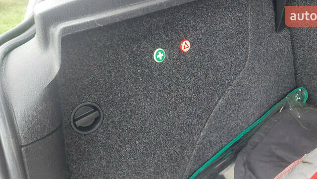 Серый Фольксваген Гольф, объемом двигателя 1.6 л и пробегом 154 тыс. км за 5500 $, фото 17 на Automoto.ua