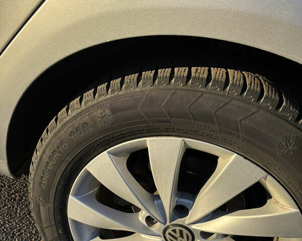 Сірий Фольксваген Гольф, об'ємом двигуна 1.39 л та пробігом 287 тис. км за 4800 $, фото 19 на Automoto.ua