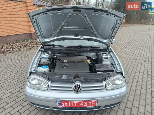 Серый Фольксваген Гольф, объемом двигателя 1.6 л и пробегом 226 тыс. км за 5250 $, фото 61 на Automoto.ua