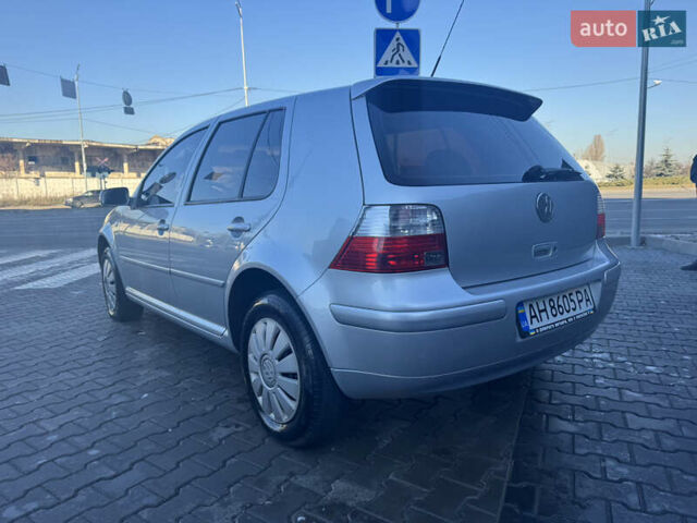 Серый Фольксваген Гольф, объемом двигателя 1.6 л и пробегом 188 тыс. км за 4600 $, фото 6 на Automoto.ua